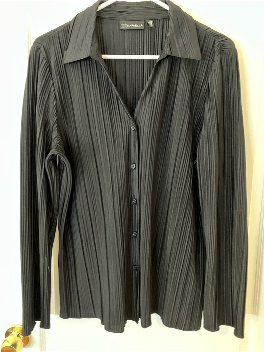 Y-neck black crystal pleated blouse